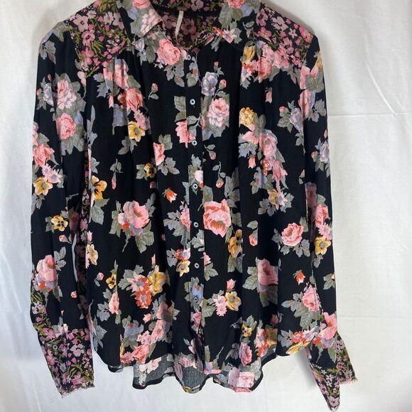 Free People Hold Onto Me Black Floral Button Down Shirt Sz S - Picture 3 of 11